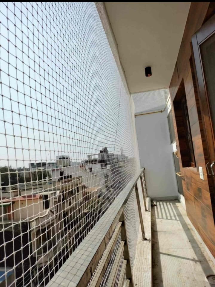 Sliding Bird Net for Balcony & Pigeon Net in Delhi, Noida, Gurgaon